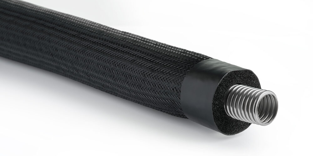 Isoliertes Edelstahlwellrohr AEROLINE® DN25, 5 m, Dämmung 19 mm  Isolierung mit Schutz-Umflechtung, 50 % GEG